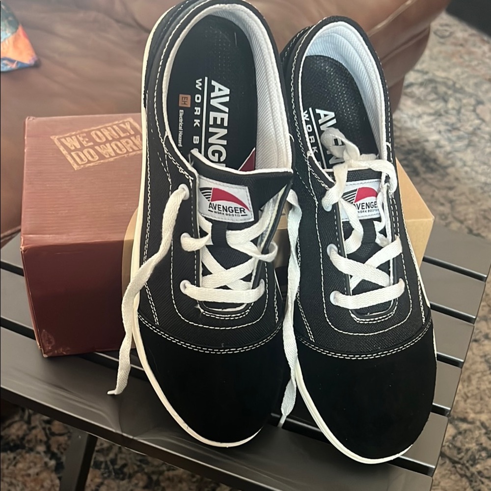 Avenger Women’s Black Work Shoes